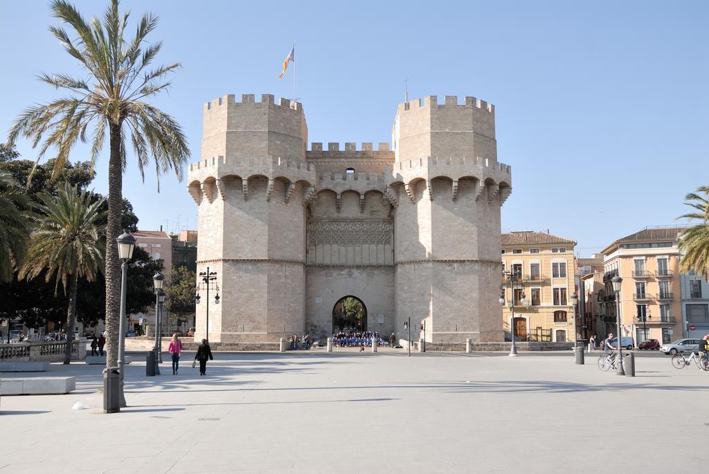 Travel Habitat Torres De Serrano Valenza Esterno foto